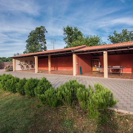 Hacienda Rosemary Villa Muntić Екстериор снимка