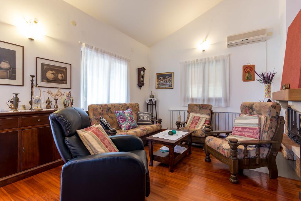 Hacienda Rosemary Villa Muntić Екстериор снимка