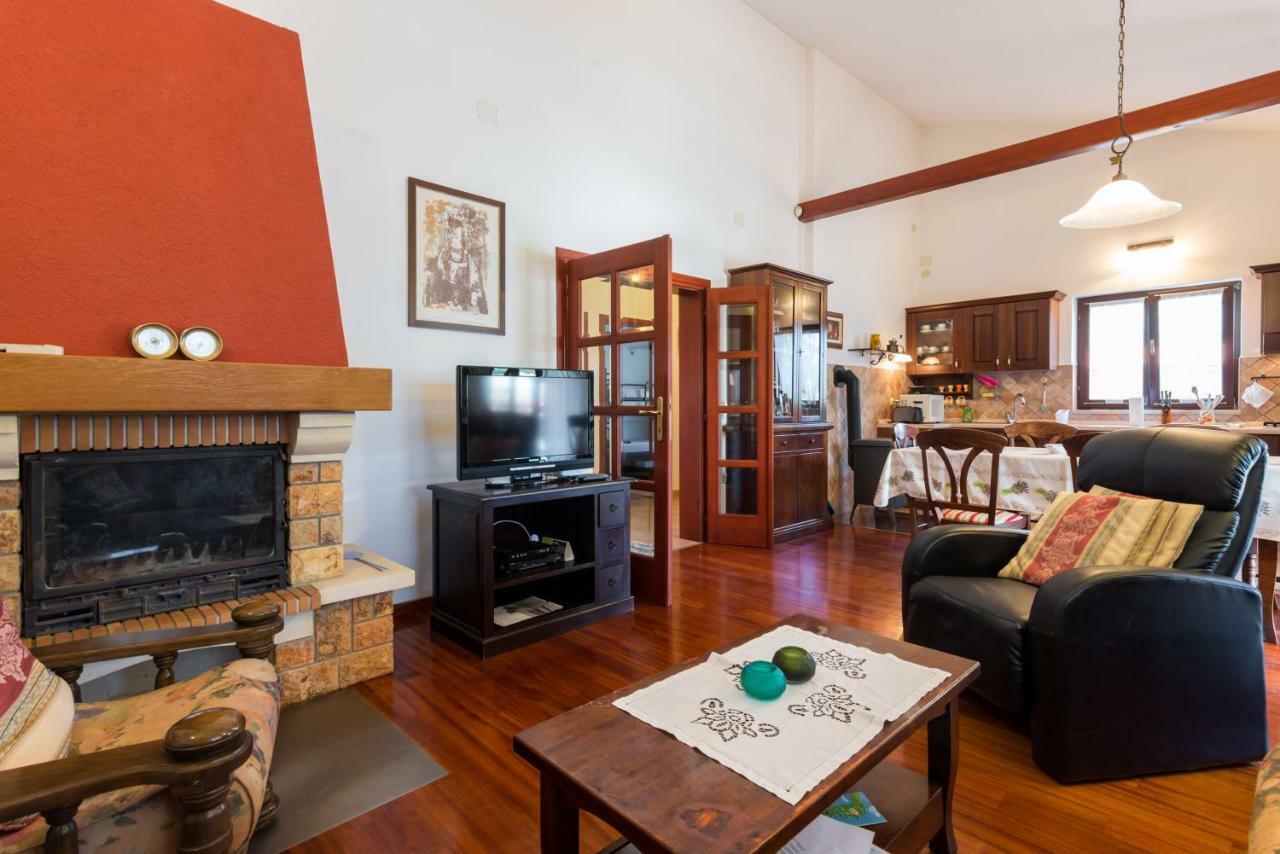 Hacienda Rosemary Villa Muntić Екстериор снимка