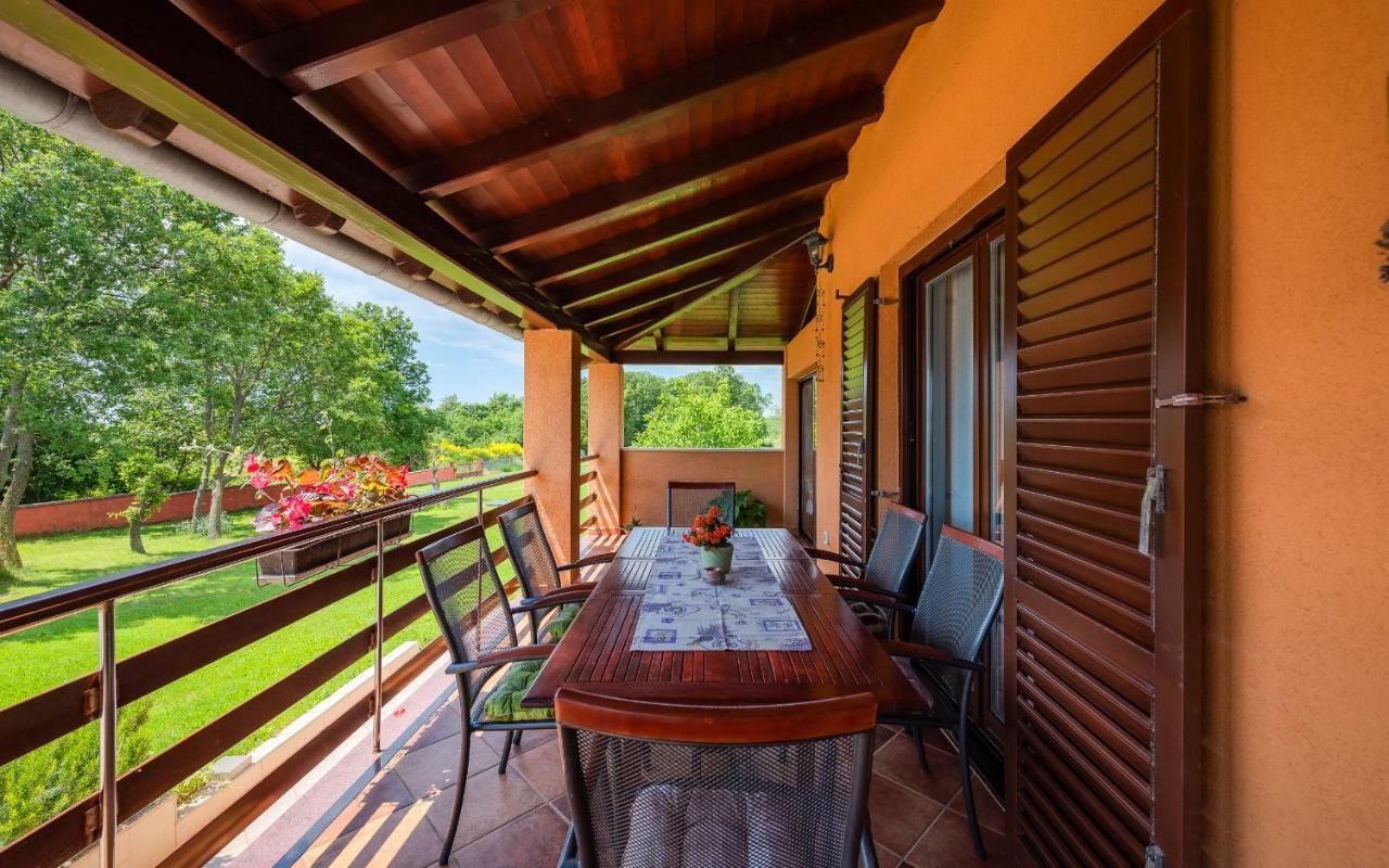 Hacienda Rosemary Villa Muntić Екстериор снимка