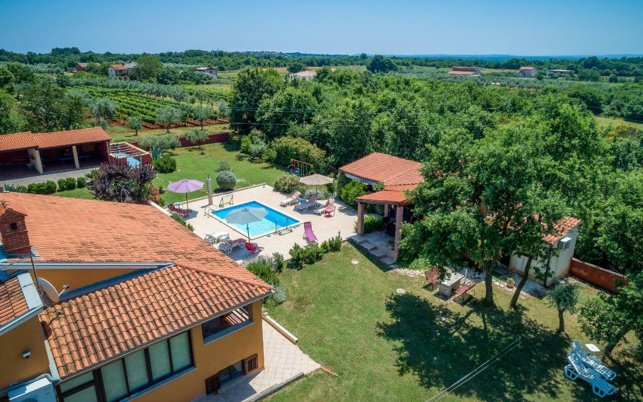 Hacienda Rosemary Villa Muntić Екстериор снимка