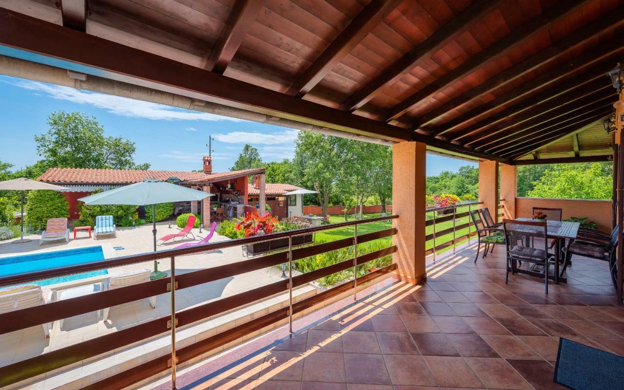 Hacienda Rosemary Villa Muntić Екстериор снимка