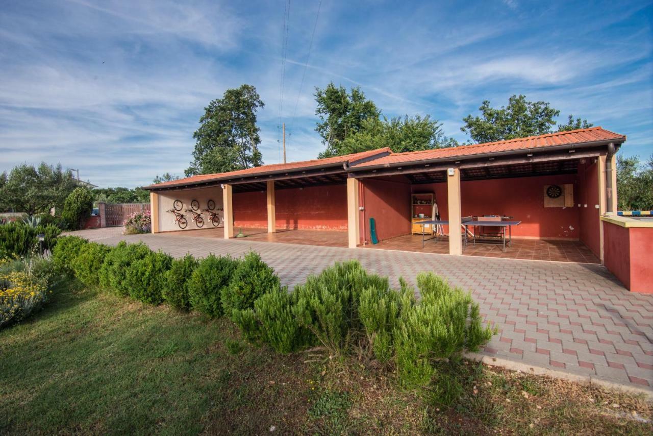 Hacienda Rosemary Villa Muntić Екстериор снимка