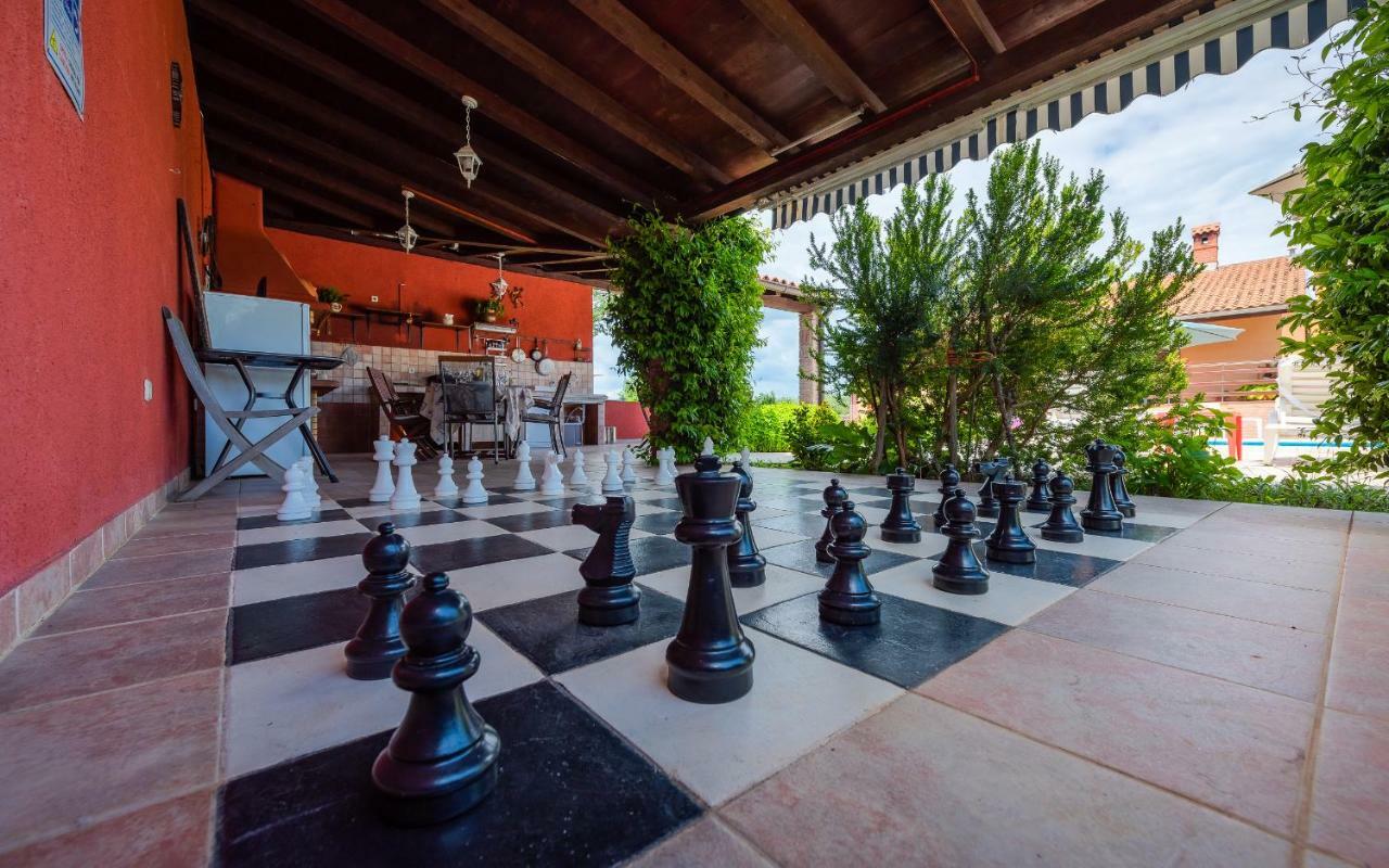 Hacienda Rosemary Villa Muntić Екстериор снимка